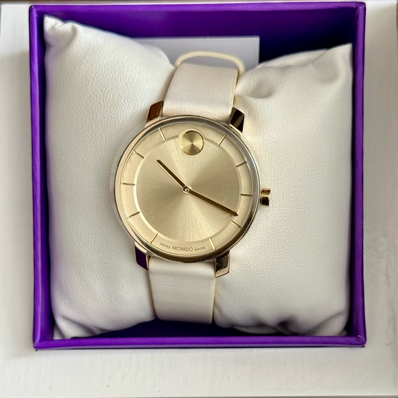 NWT ❤️ Movado Bold Access Swiss Women’s Watch - Picture 3 of 9